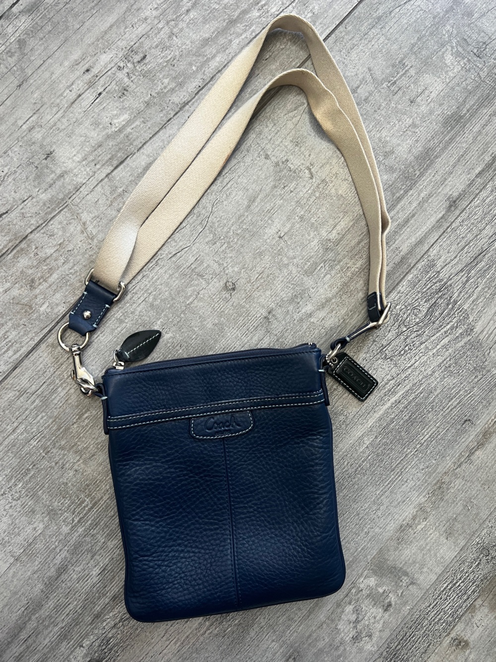 Coach Penelope Legacy Blue/Navy Pebbled Leather Messenger Crossbody/Cream Strap